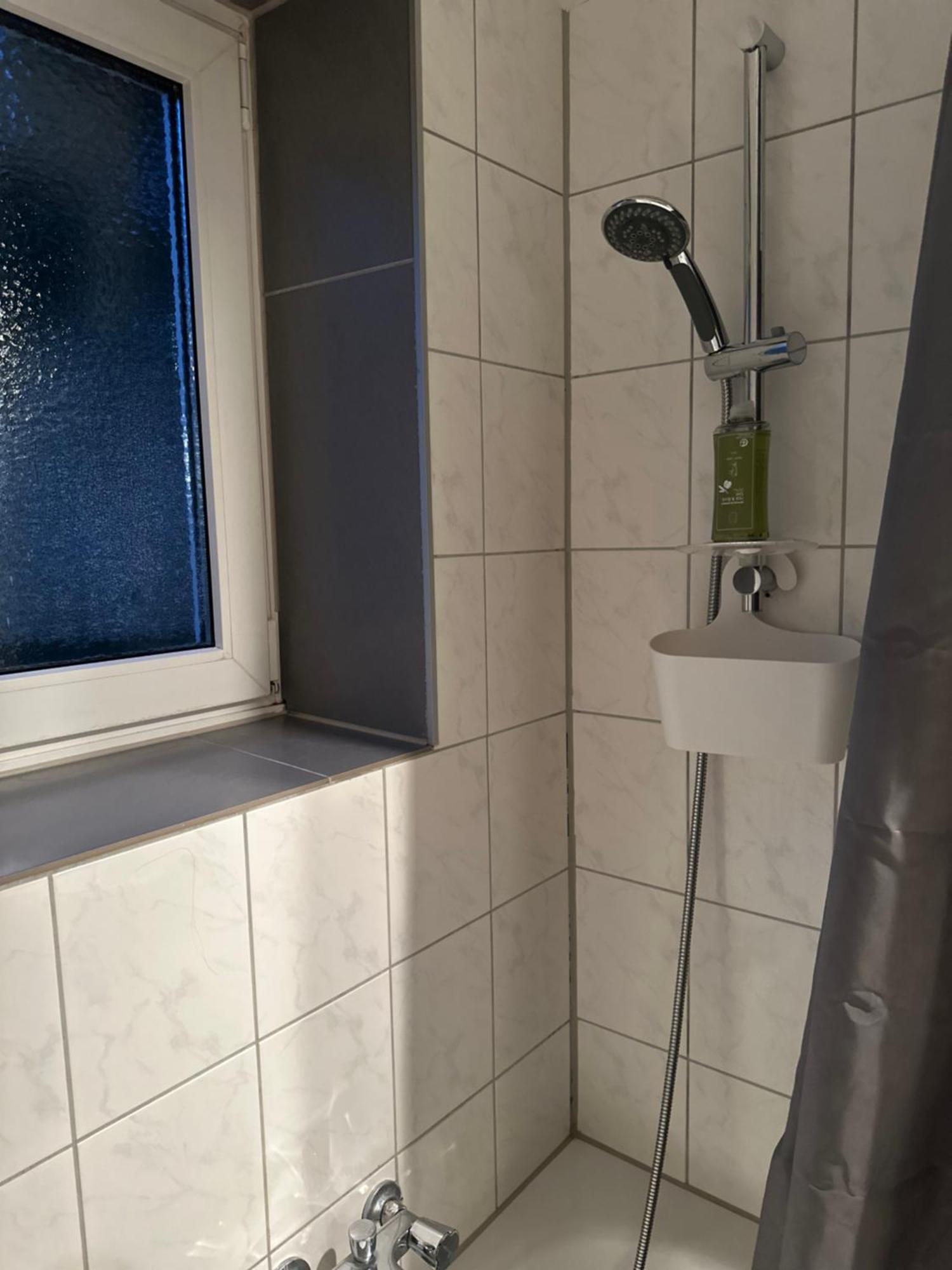 Fewo Am Deich 1 Zentral Mit Stadtblick Und Kontaktloser Check In Bremerhaven Bagian luar foto