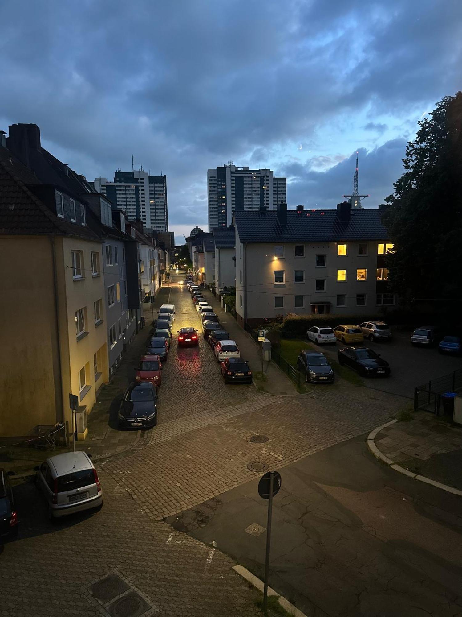Fewo Am Deich 1 Zentral Mit Stadtblick Und Kontaktloser Check In Bremerhaven Bagian luar foto