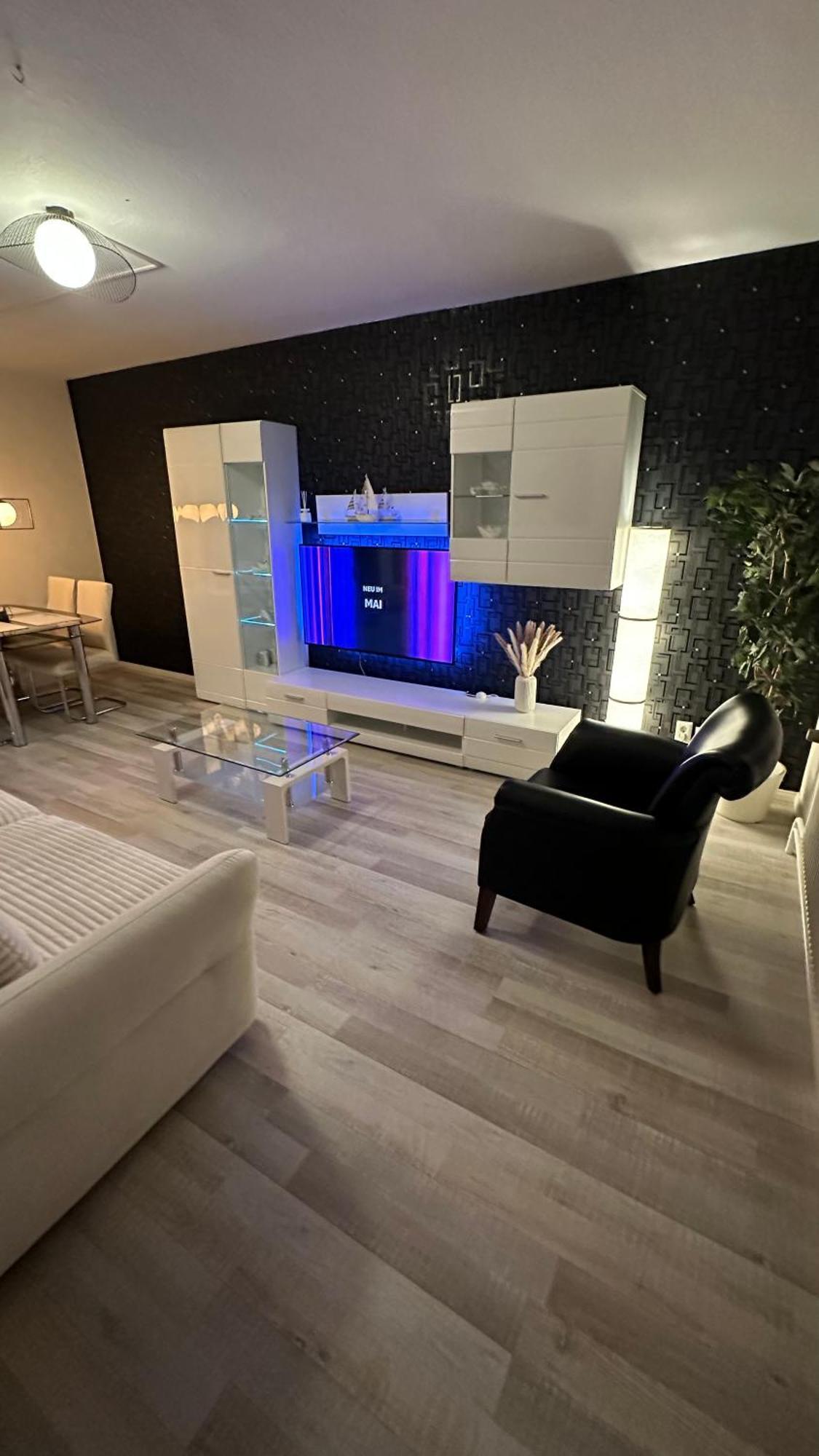 Fewo Am Deich 1 Zentral Mit Stadtblick Und Kontaktloser Check In Bremerhaven Bagian luar foto