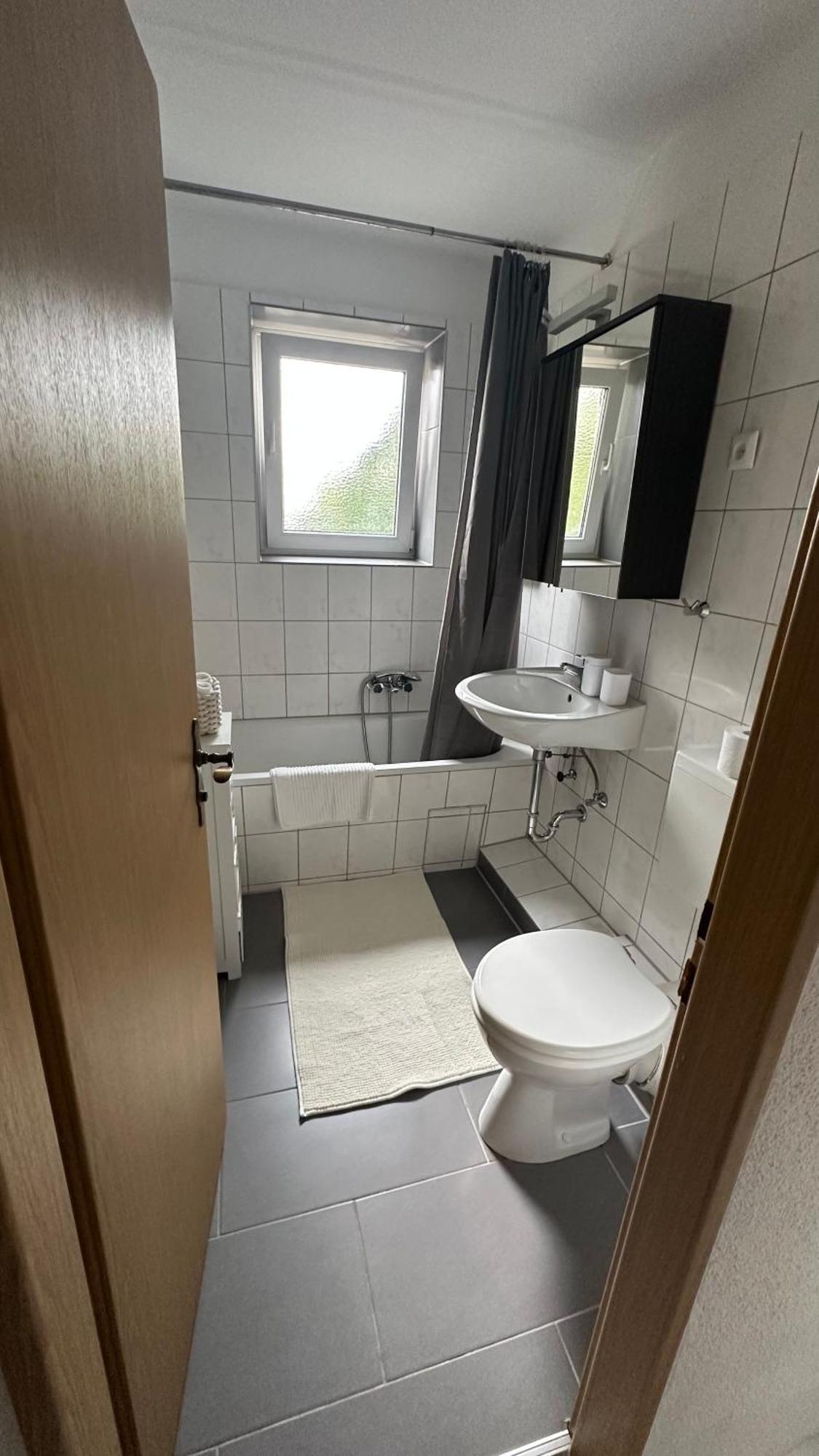Fewo Am Deich 1 Zentral Mit Stadtblick Und Kontaktloser Check In Bremerhaven Bagian luar foto